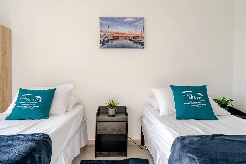 Newly Built Apartment With Pool, Walk To The Beach アンティーブ 0*,