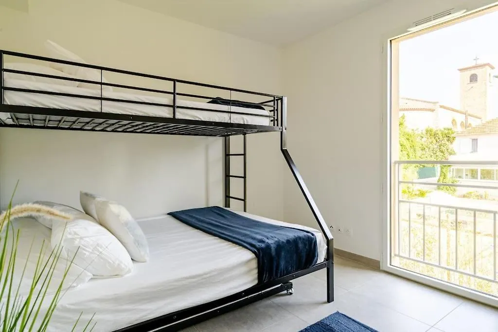 Newly Built Apartment With Pool, Walk To The Beach アンティーブ フランス