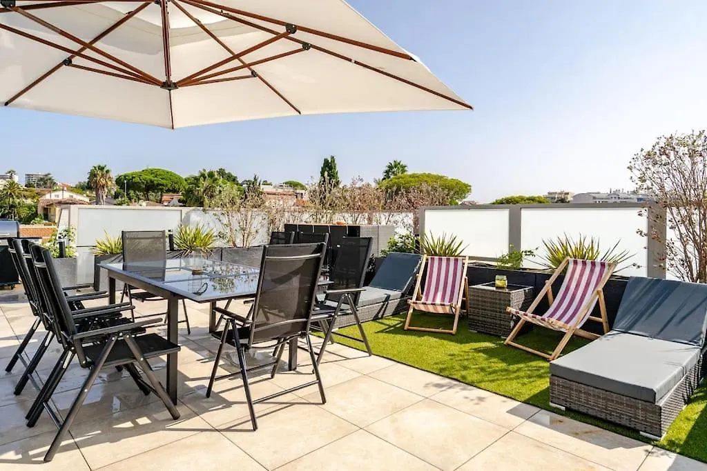 Newly Built Apartment With Pool, Walk To The Beach アンティーブ 0*,