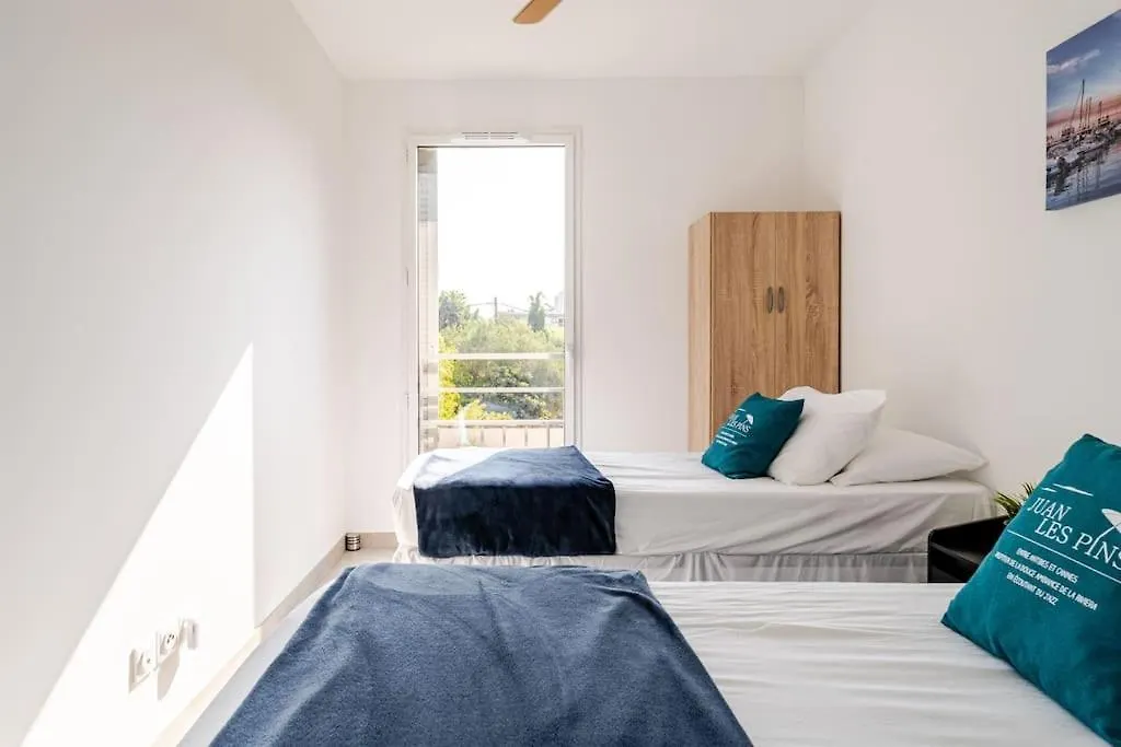 Newly Built Apartment With Pool, Walk To The Beach アンティーブ